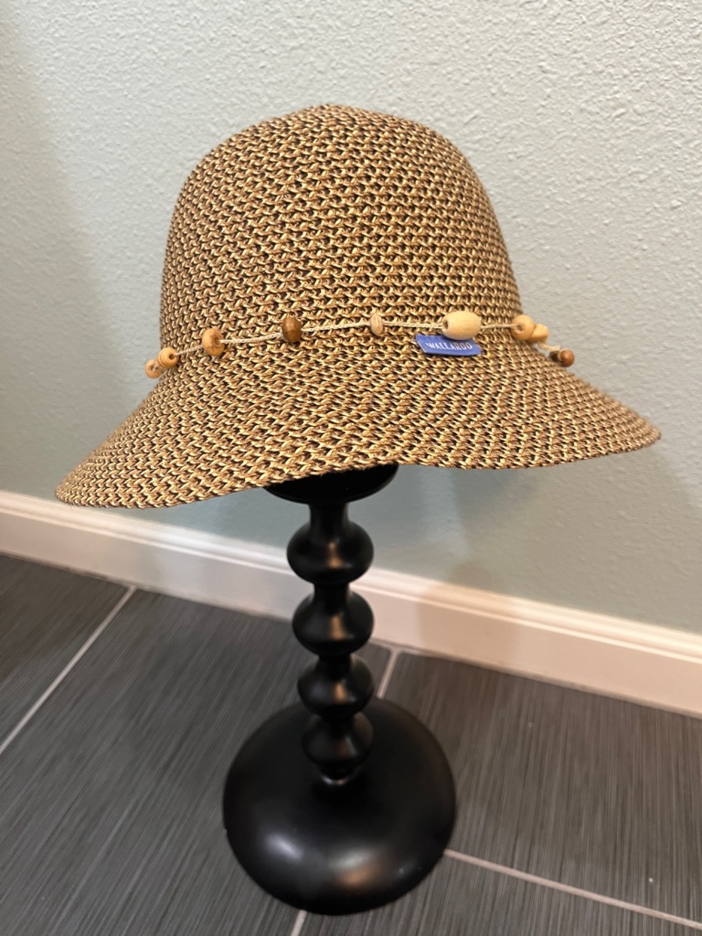Wellensteyn Wallaroo Tan Crochet Sun Hat with Bead Accent